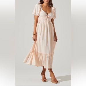 ASTR the label Tie Back Puff Sleeve Midi Dress